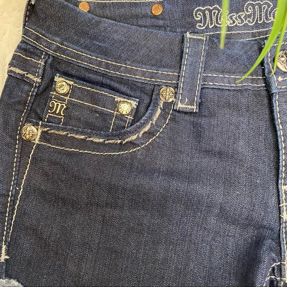Miss Me Skinny cutoff Jean shorts 27 - Picture 3 of 13